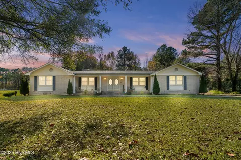 647 Us Highway 158 W, Elizabeth City, NC 27909