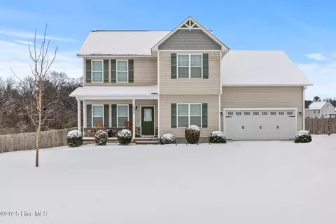 405 Fawn Meadow Dr, Richlands, NC 28574
