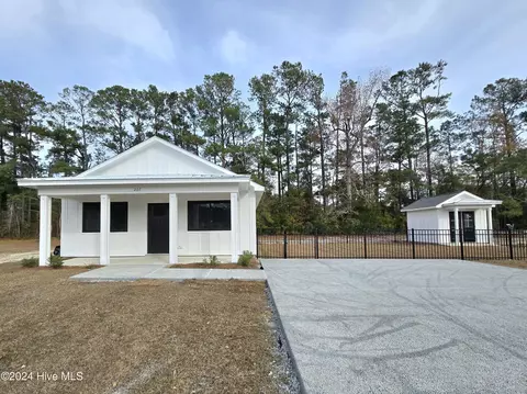 137 Long Pond Loop, Swansboro, NC 28584 photo 30
