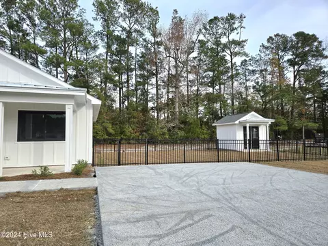 137 Long Pond Loop, Swansboro, NC 28584 photo 31