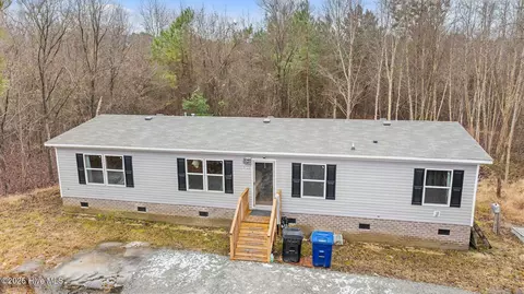 5023 Gladys Owens St, La Grange, NC 28551