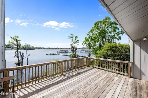 5 Batts Hill Rd #5, New Bern, NC 28562