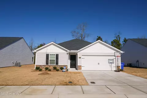 1427 N Wilshire Ct, Kinston, NC 28504