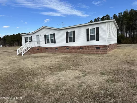 148 Bowles Place Dr, Como, NC 27818
