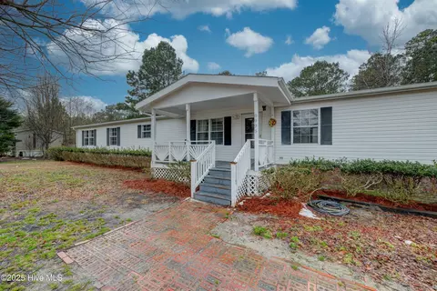 8995 Crooked Oak Ct, Leland, NC 28451