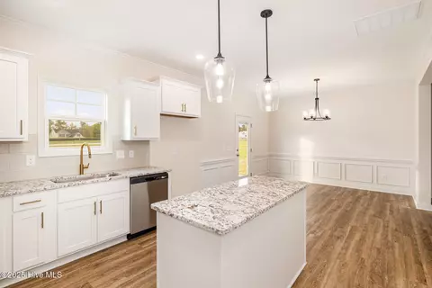 Kitchen - 65 Barony Ln, Smithfield, NC 27577 photo 3 of 3