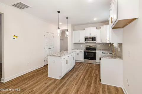 Kitchen - 65 Barony Ln, Smithfield, NC 27577 photo 2 of 3