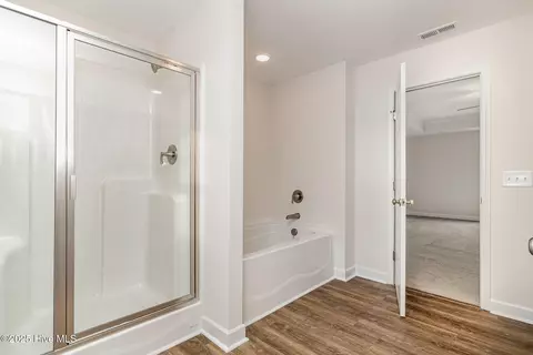 Bath - 65 Barony Ln, Smithfield, NC 27577 photo 2 of 3
