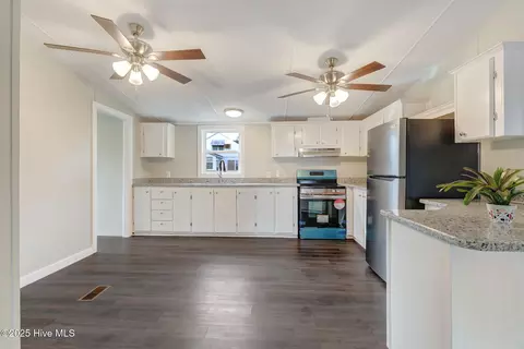 101 Goodwin Ave, Hamlet, NC 28345 photo 14