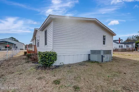 101 Goodwin Ave, Hamlet, NC 28345 photo 20