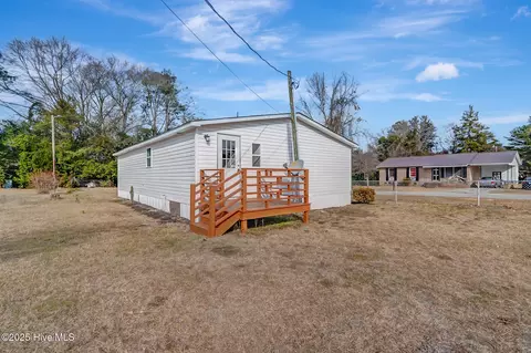 101 Goodwin Ave, Hamlet, NC 28345