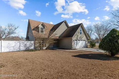 501 Red Fox Ct, Havelock, NC 28532
