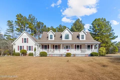104 Legend Ferry Ct, Hertford, NC 27944