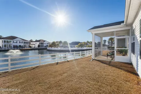 8837 Radcliff Dr NW, Calabash, NC 28467