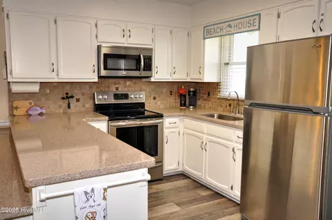 415 4th St, Sunset Beach, NC 28468 photo 14