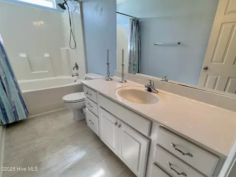 Bath - 3057 Condor Ct, Deep Run, NC 28525 photo 2 of 2