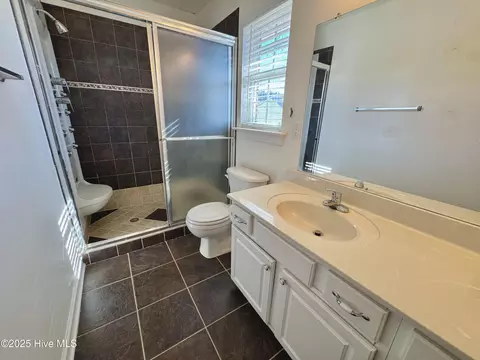 Bath - 3057 Condor Ct, Deep Run, NC 28525 photo 1 of 2