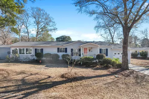 1600 Maple Cir SW, Ocean Isle Beach, NC 28469