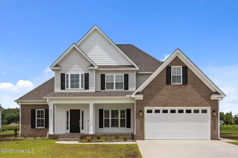 916 Finn Ct, Greenville, NC 27834