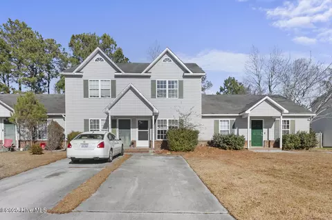 216 Mesa Ln, Jacksonville, NC 28546