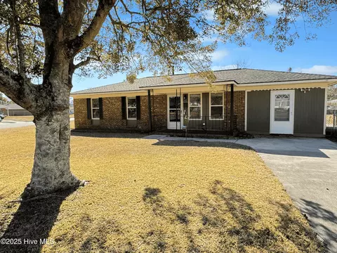 2806 Spaulding Dr, Wilmington, NC 28405