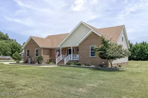 104 Fox Ln, Moyock, NC 27958