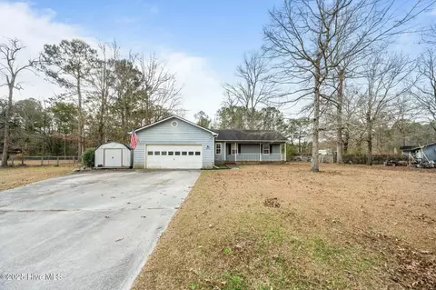 402 Ruddy Ct, Jacksonville, NC 28540