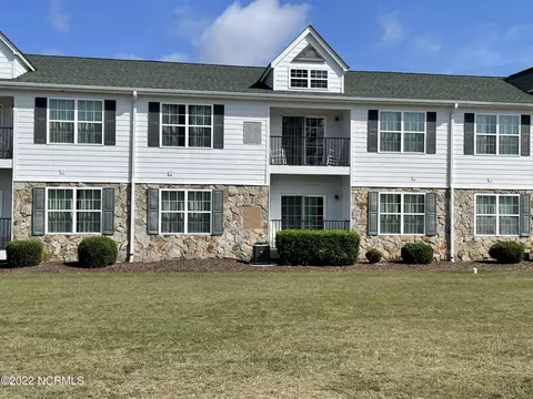 520 Little River Farm Blvd #C106, Carthage, NC 28327