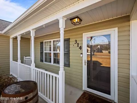 314 Top Knot Rd, Hubert, NC 28539 photo 2