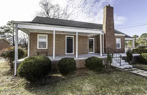 8134 Red Oak Blvd, Rocky Mount, NC 27804