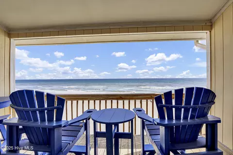 918 N New River Dr #831, Surf City, NC 28445