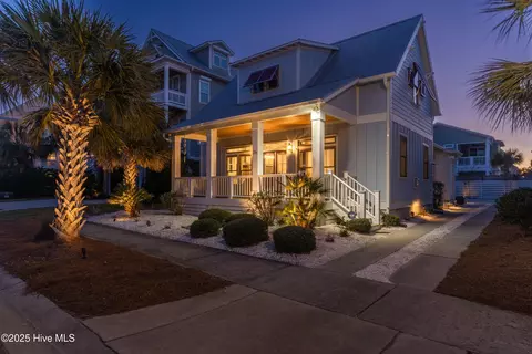 1314 Pinfish Ln, Carolina Beach, NC 28428