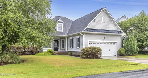 3521 Sanderling Dr SE, Southport, NC 28461