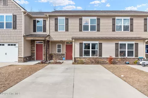 453 Sullivan Loop Rd, Midway Park, NC 28544