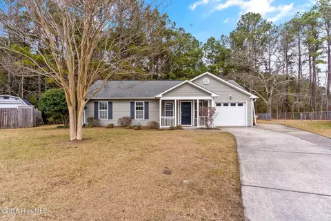 113 Hearthstone Ct, Jacksonville, NC 28546