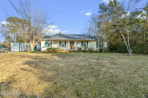 700 Cheryl Ln, Wilmington, NC 28405