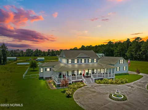 1223 Wyse Fork Rd, Trenton, NC 28585