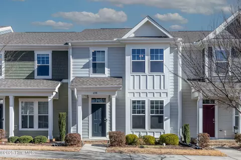6518 Perry Creek Rd, Raleigh, NC 27616