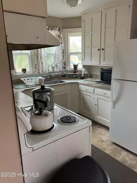 212 E Walnut St, Tarboro, NC 27886 photo 9