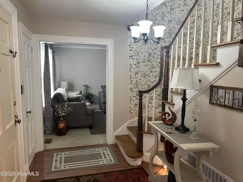 212 E Walnut St, Tarboro, NC 27886 photo 5