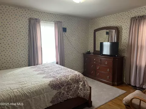 212 E Walnut St, Tarboro, NC 27886 photo 18