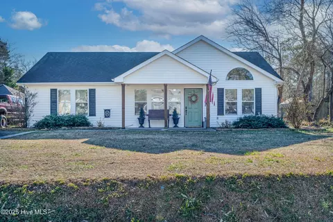 1288 Tulls Creek Rd, Moyock, NC 27958