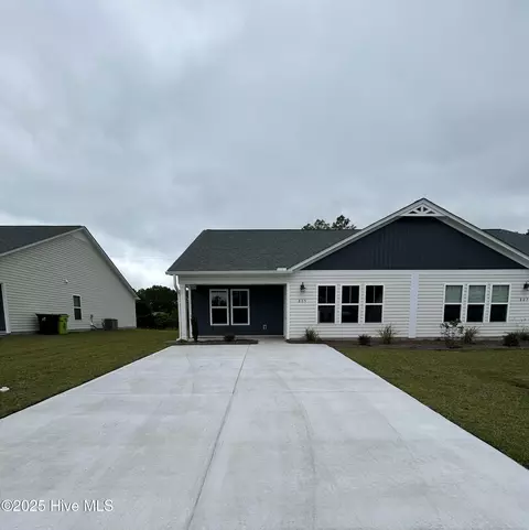 805 Discovery Cv, Newport, NC 28570
