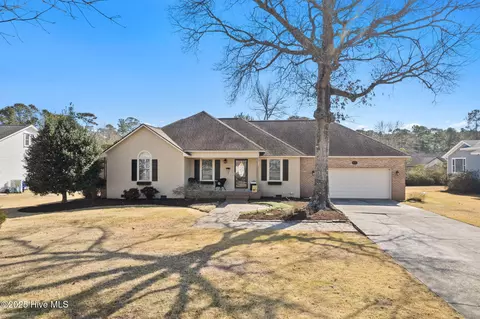 15 Fairway Dr, Shallotte, NC 28470
