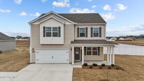 2102 Nc-102, Ayden, NC 28513