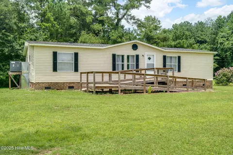 3386 S Nc 41 Hwy, Wallace, NC 28466