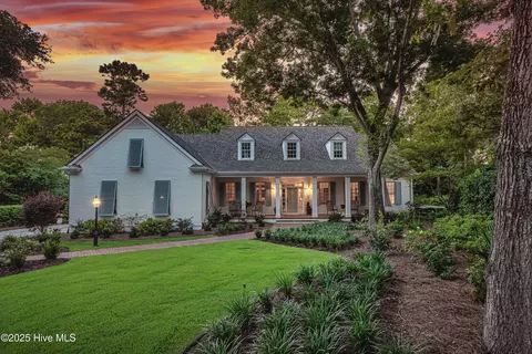 1056 Ocean Ridge Dr, Wilmington, NC 28405