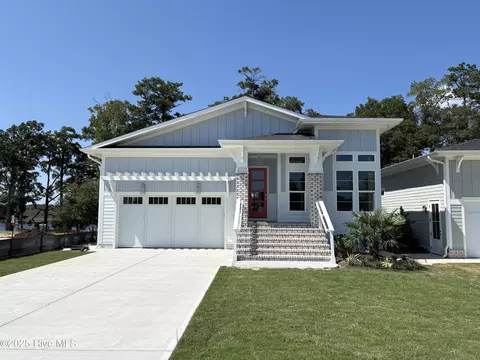 2777 Alvernia Dr, Castle Hayne, NC 28429