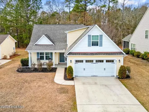143 N Palm Dr, Winnabow, NC 28479
