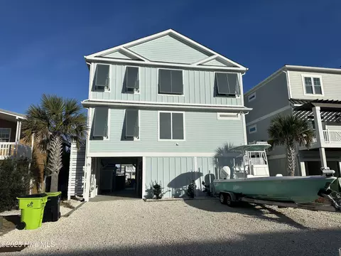78 Monroe St, Ocean Isle Beach, NC 28469